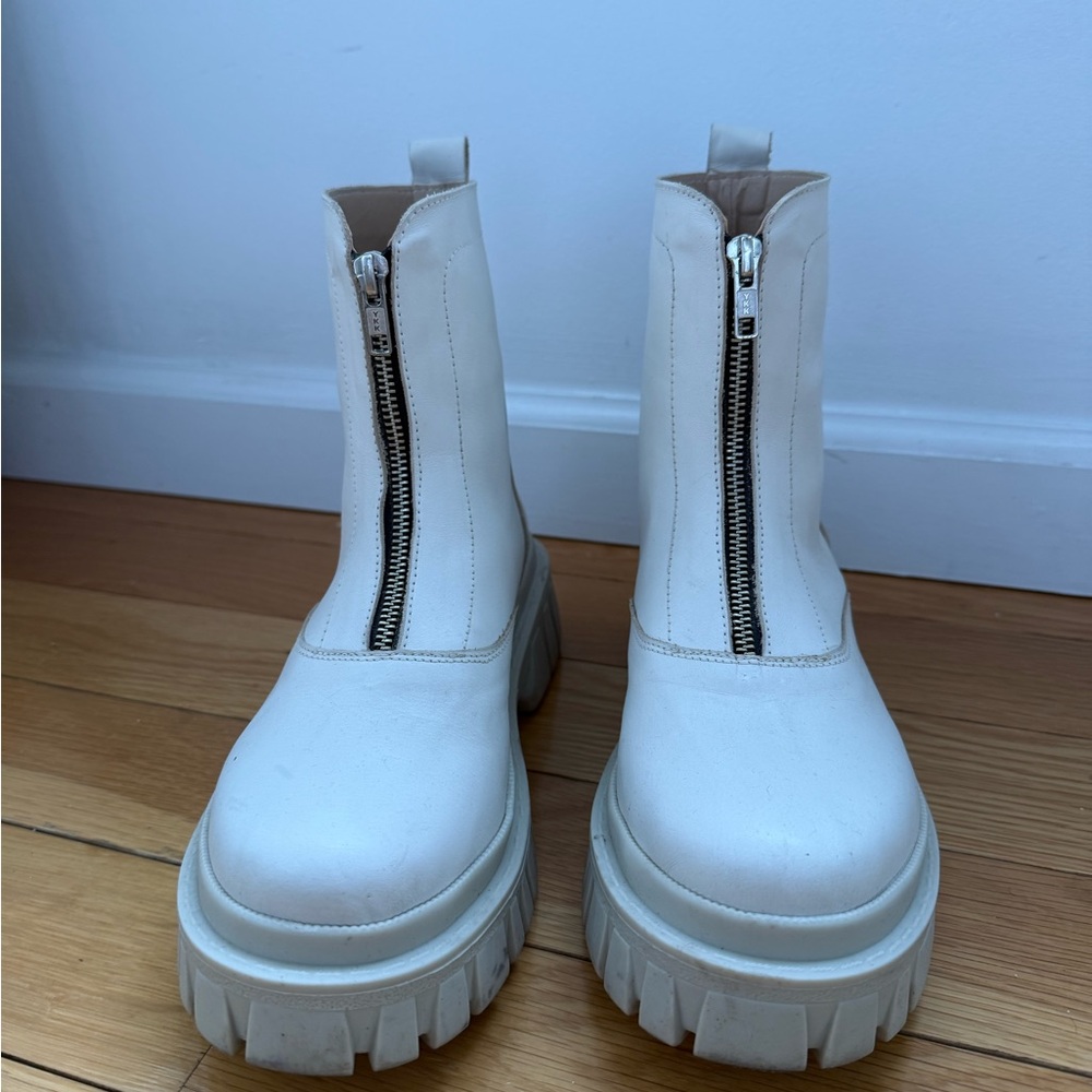 Cream Argentinian Leather Zip Up Boots